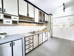 Blk 306 Hougang Avenue 5 (Hougang), HDB 5 Rooms #558403291
